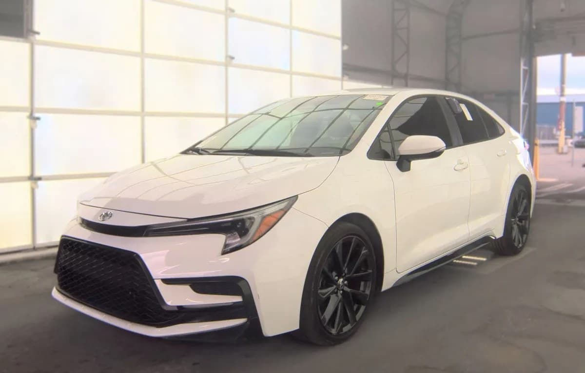 2024 TOYOTA COROLLA SE 2