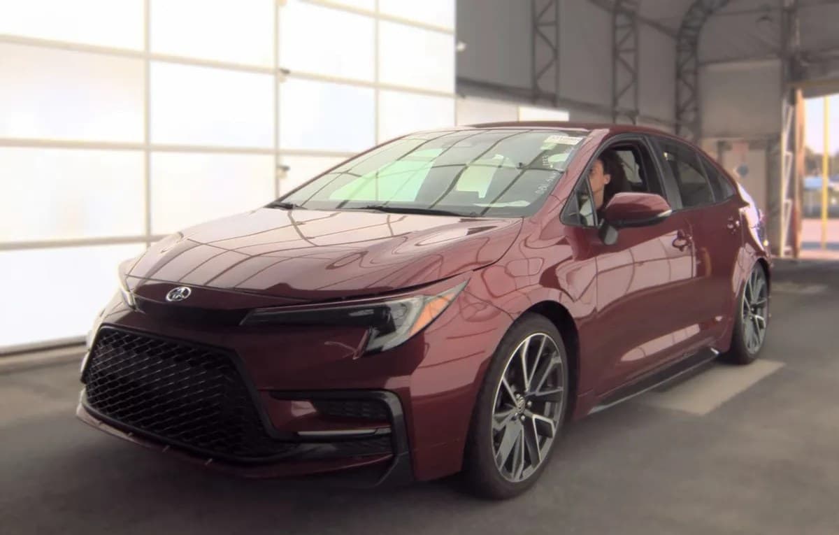 2023 TOYOTA COROLLA SE 2