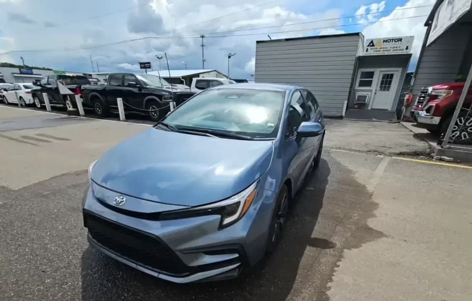 2023 TOYOTA COROLLA SE SEDAN