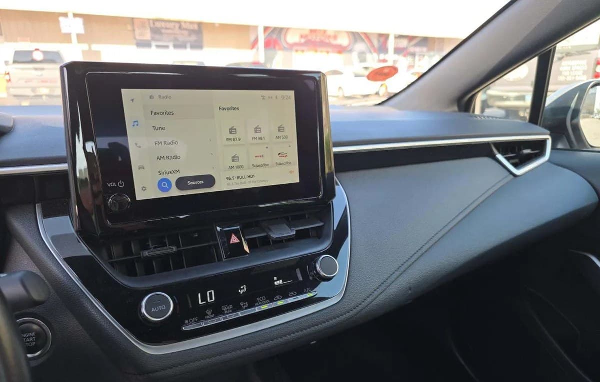 2025 TOYOTA COROLLA SE 6