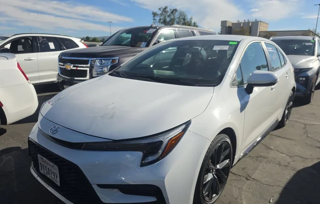 2025 TOYOTA COROLLA SE SEDAN