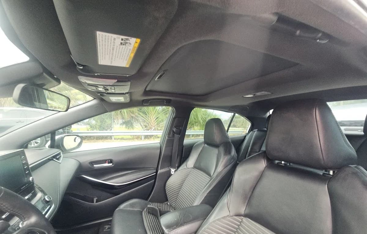 2021 TOYOTA COROLLA XSE 4