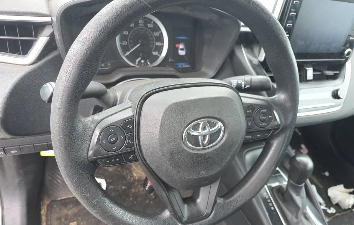 2020 TOYOTA COROLLA LE 7