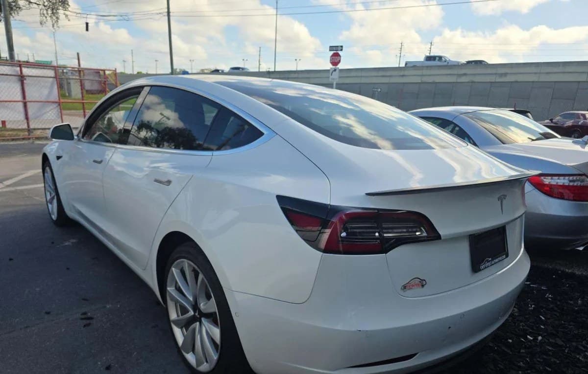2019 TESLA MODEL 3 LONG Range 3