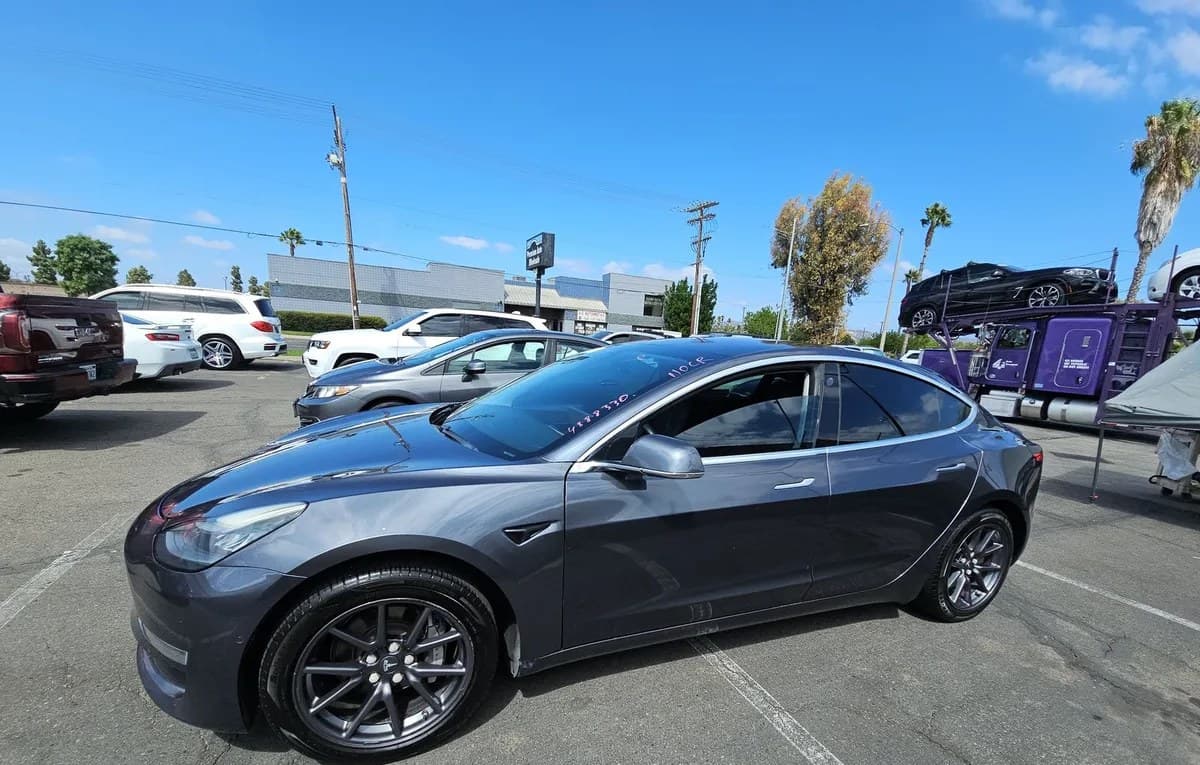 2018 TESLA MODEL 3 MID Range 2