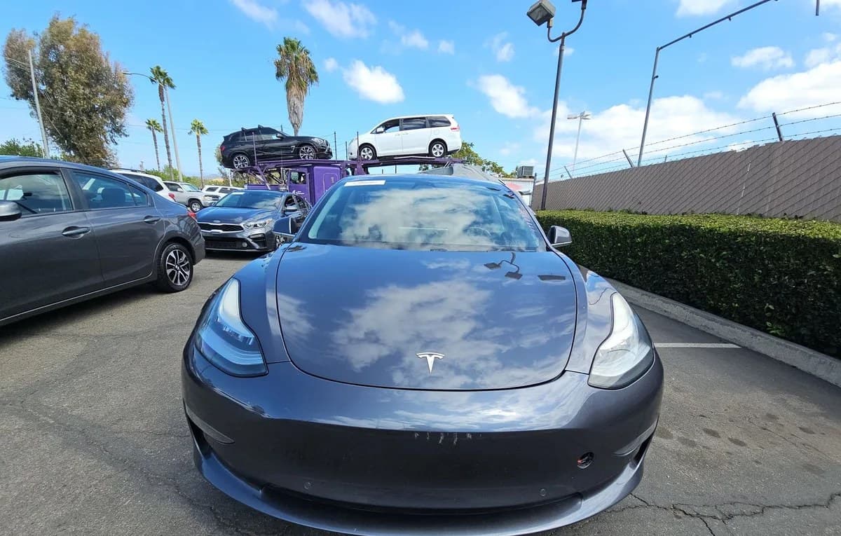 2018 TESLA MODEL 3 MID Range 3