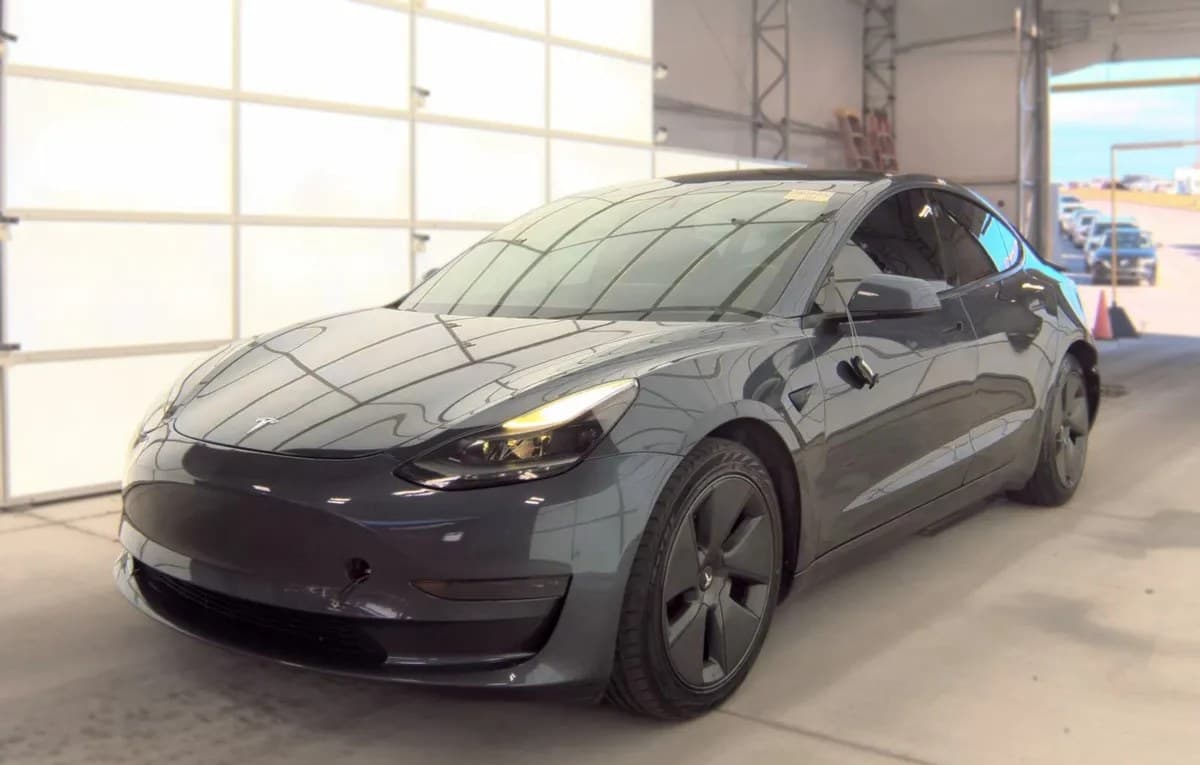 2021 TESLA MODEL 3 STANDARD RANGE Plus 2