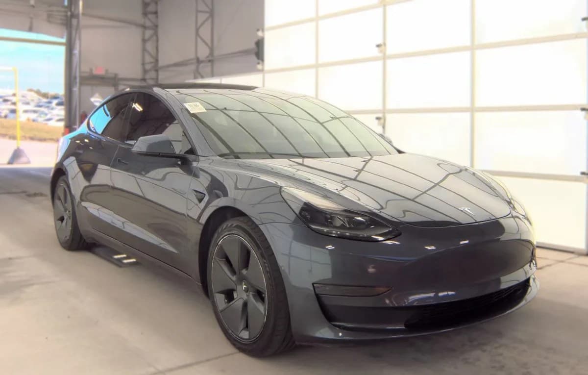 2021 TESLA MODEL 3 STANDARD RANGE Plus 4