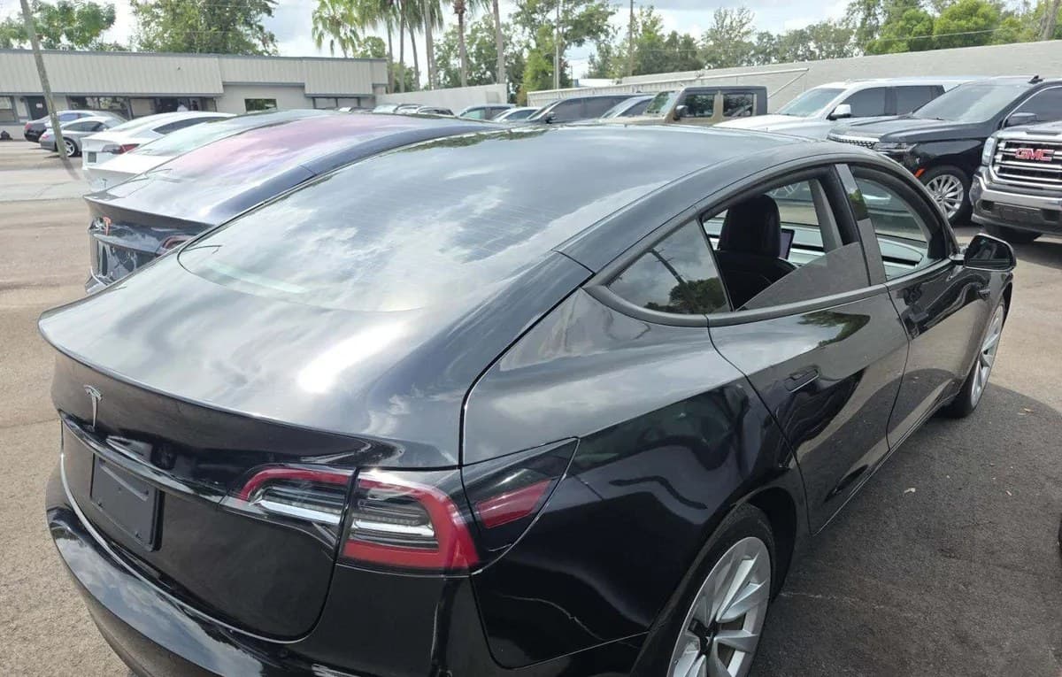 2021 TESLA MODEL 3 STANDARD RANGE Plus 4
