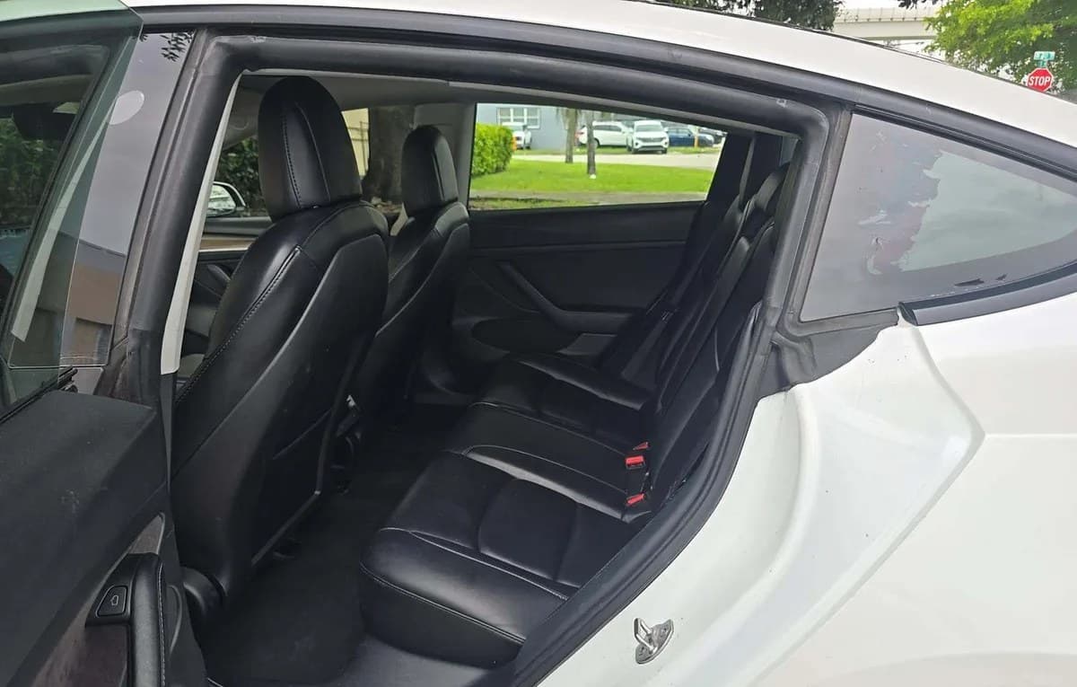 2022 TESLA MODEL 3 STANDARD RANGE 7