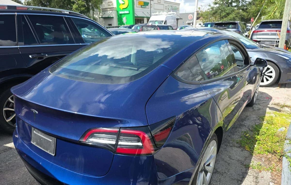 2022 TESLA MODEL 3 STANDARD Range 4