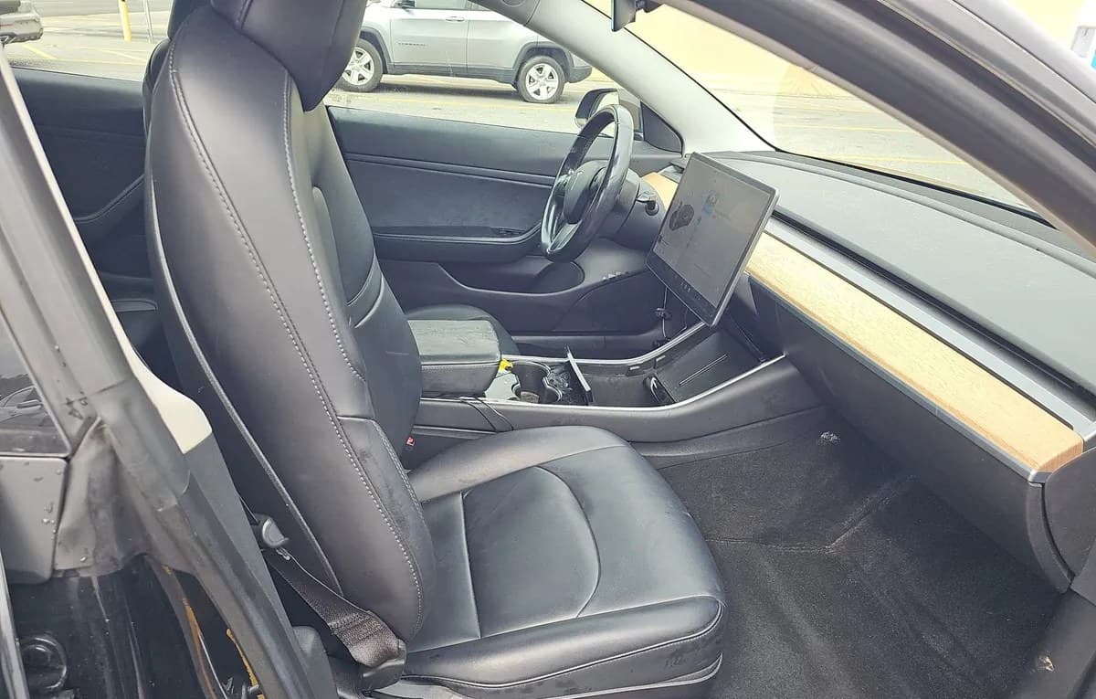 2018 TESLA MODEL 3 LONG Range 5