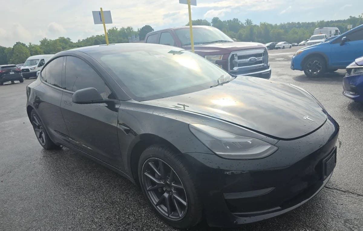 2021 TESLA MODEL 3 STANDARD RANGE Plus 4