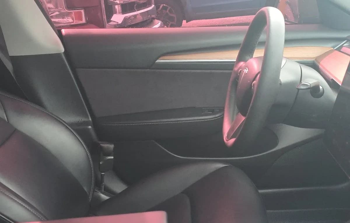 2021 TESLA MODEL 3 STANDARD RANGE Plus 6