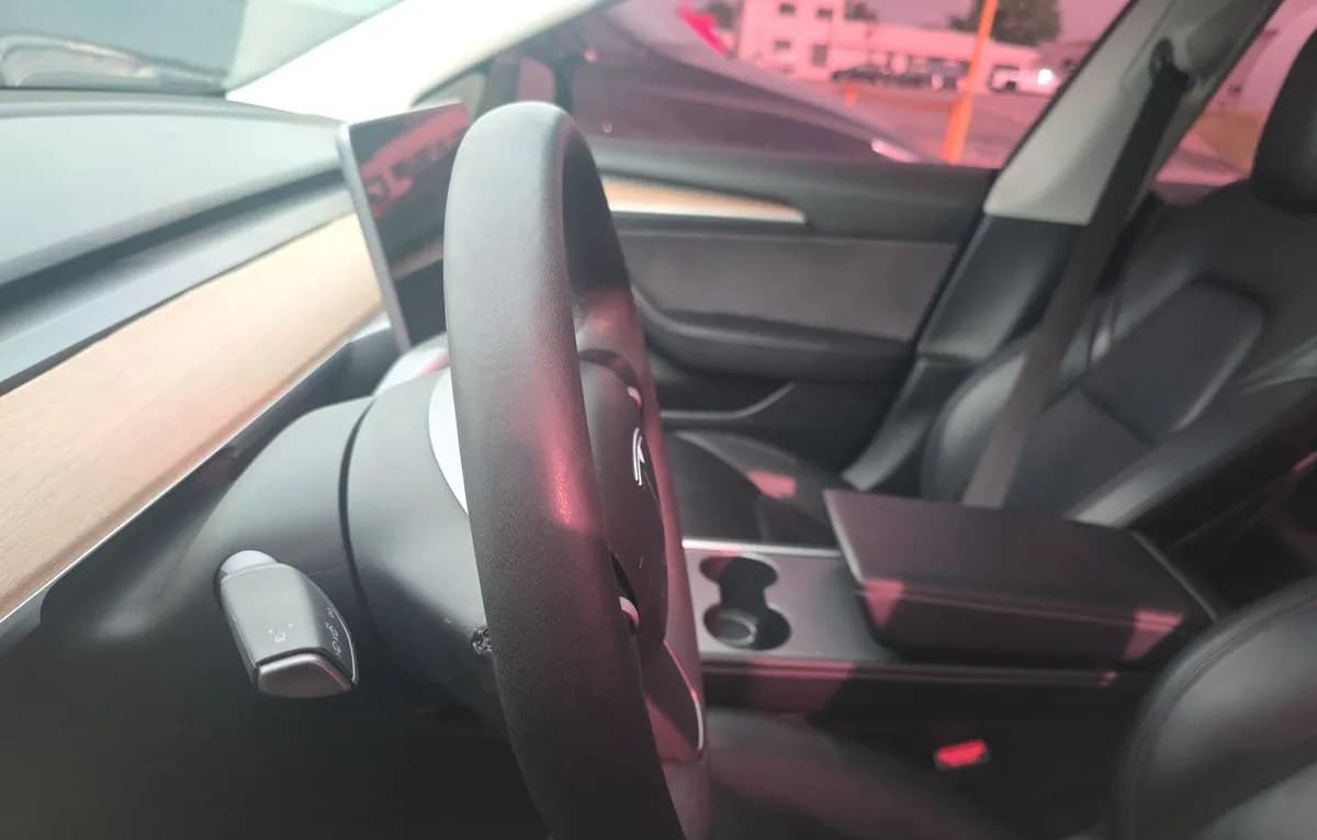 2021 TESLA MODEL 3 STANDARD RANGE Plus 7