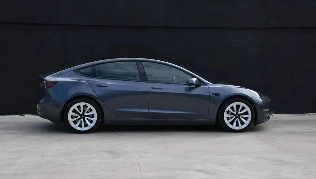 2023 TESLA MODEL 3 STANDARD RANGE 5
