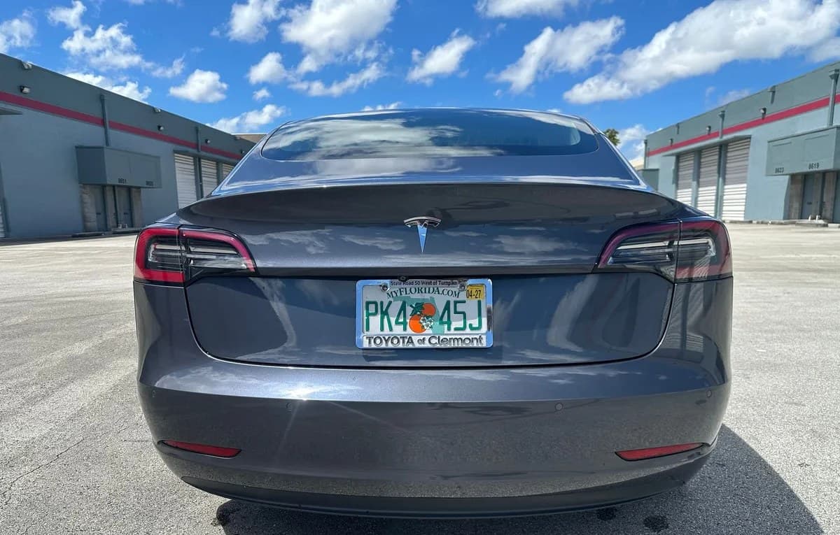 2018 TESLA MODEL 3 MID RANGE 4
