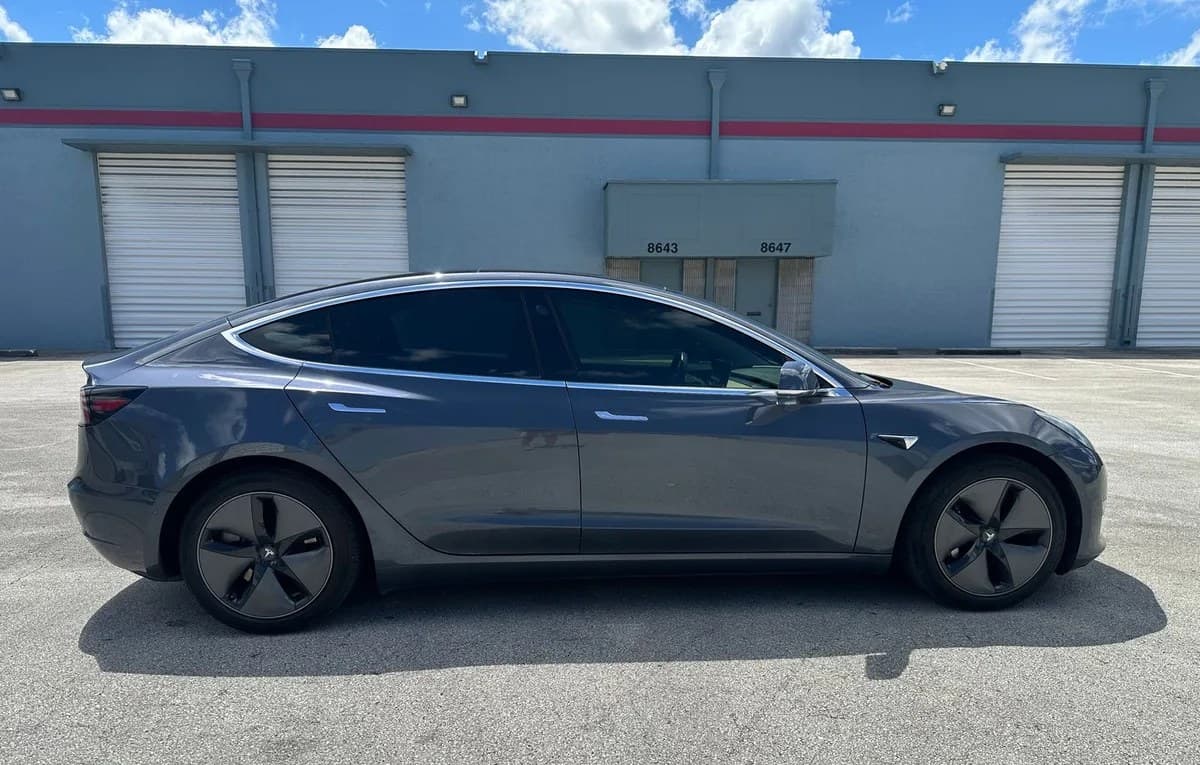 2018 TESLA MODEL 3 MID RANGE 5