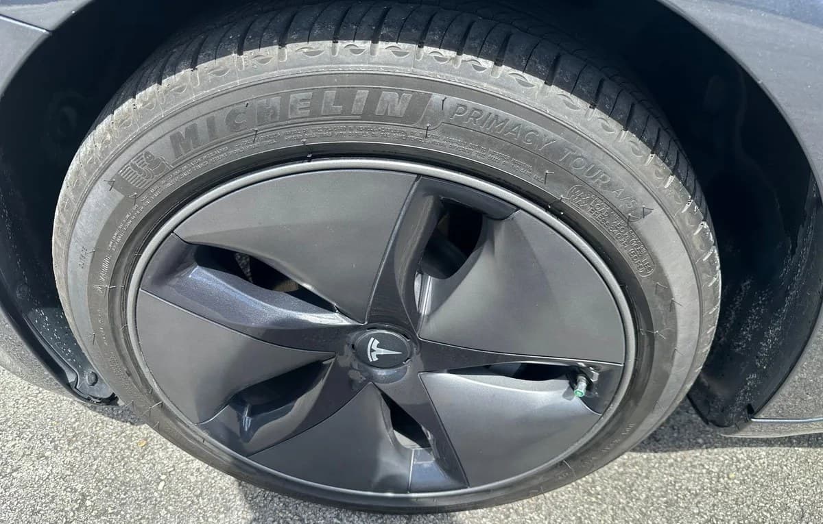 2018 TESLA MODEL 3 MID RANGE 6
