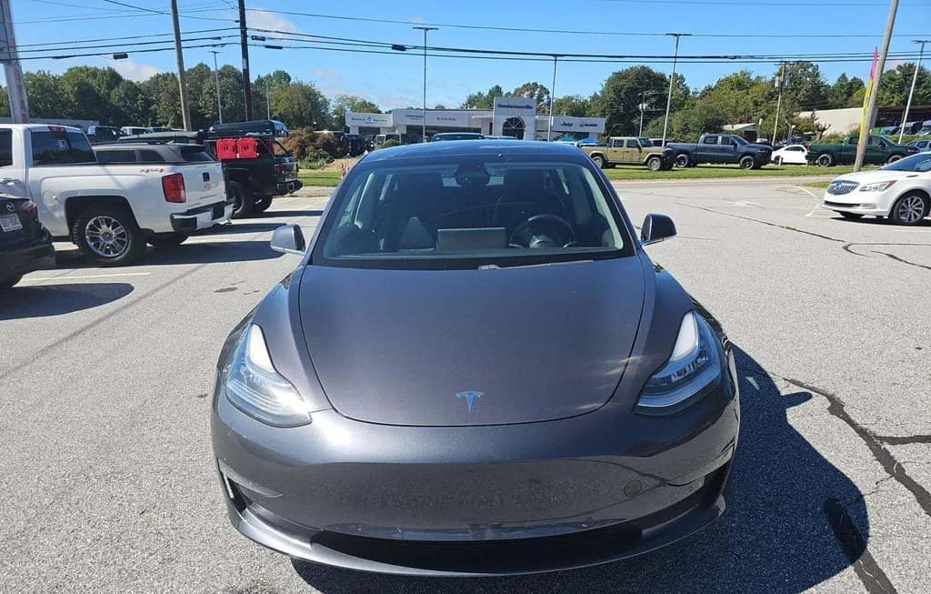 2019 TESLA MODEL 3 MID RANGE 1