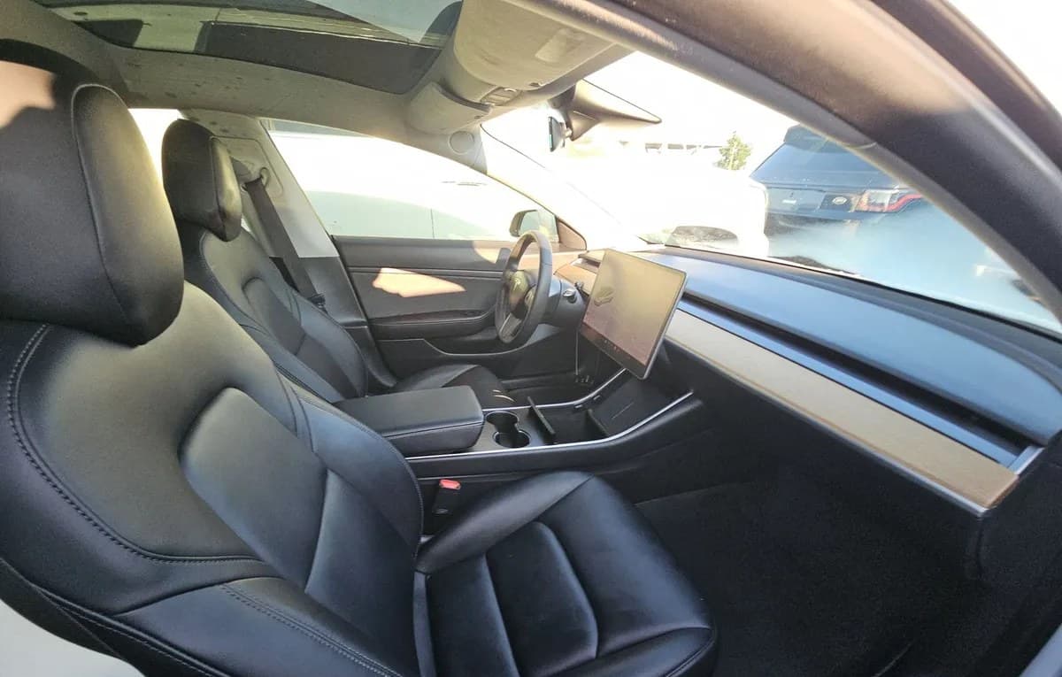 2020 TESLA MODEL 3 STANDARD Range 4
