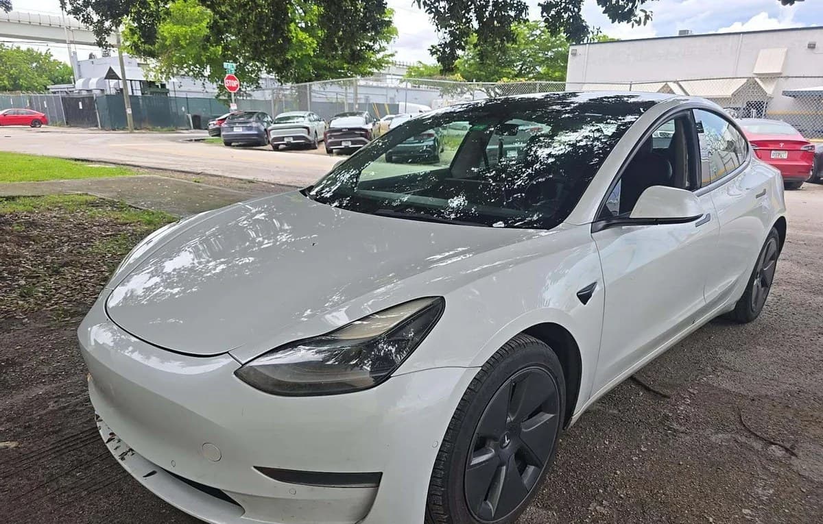 2022 TESLA MODEL 3 STANDARD Range 2