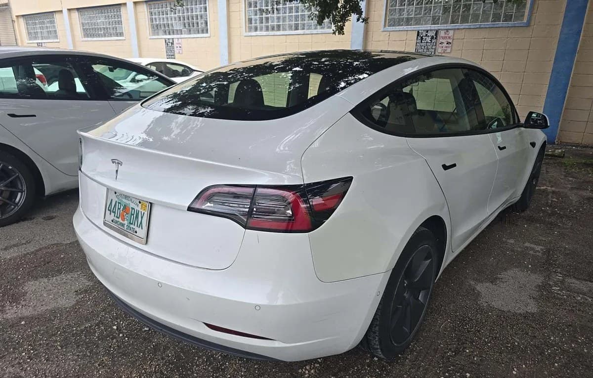 2022 TESLA MODEL 3 STANDARD Range 4
