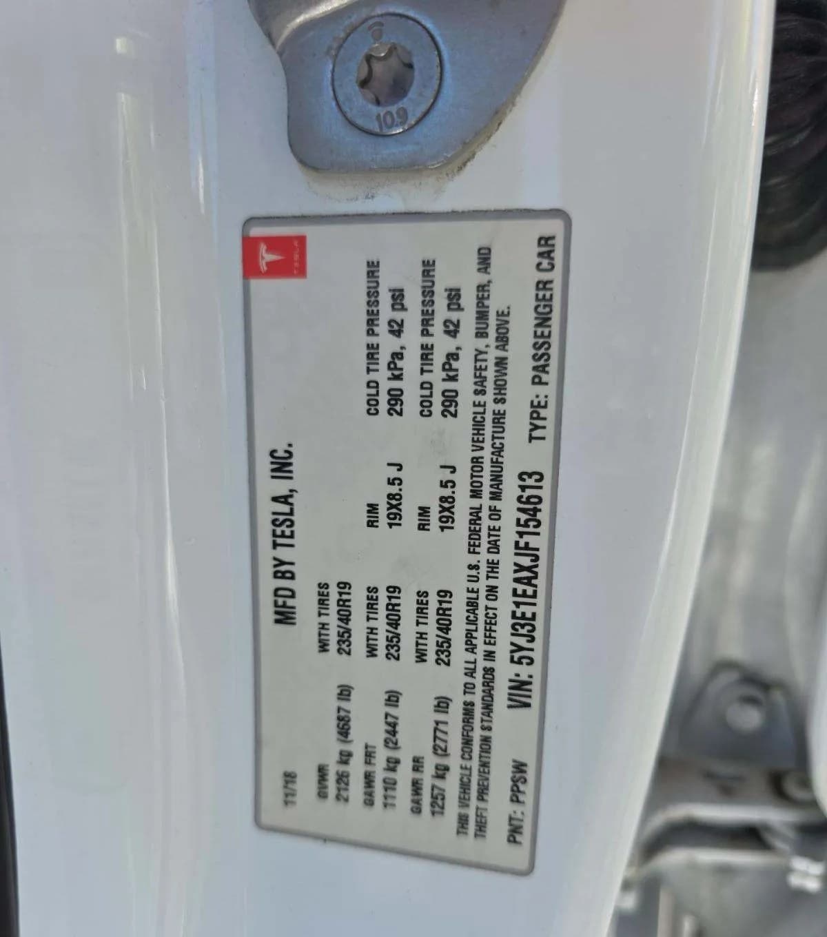 2018 TESLA MODEL 3 MID RANGE 3