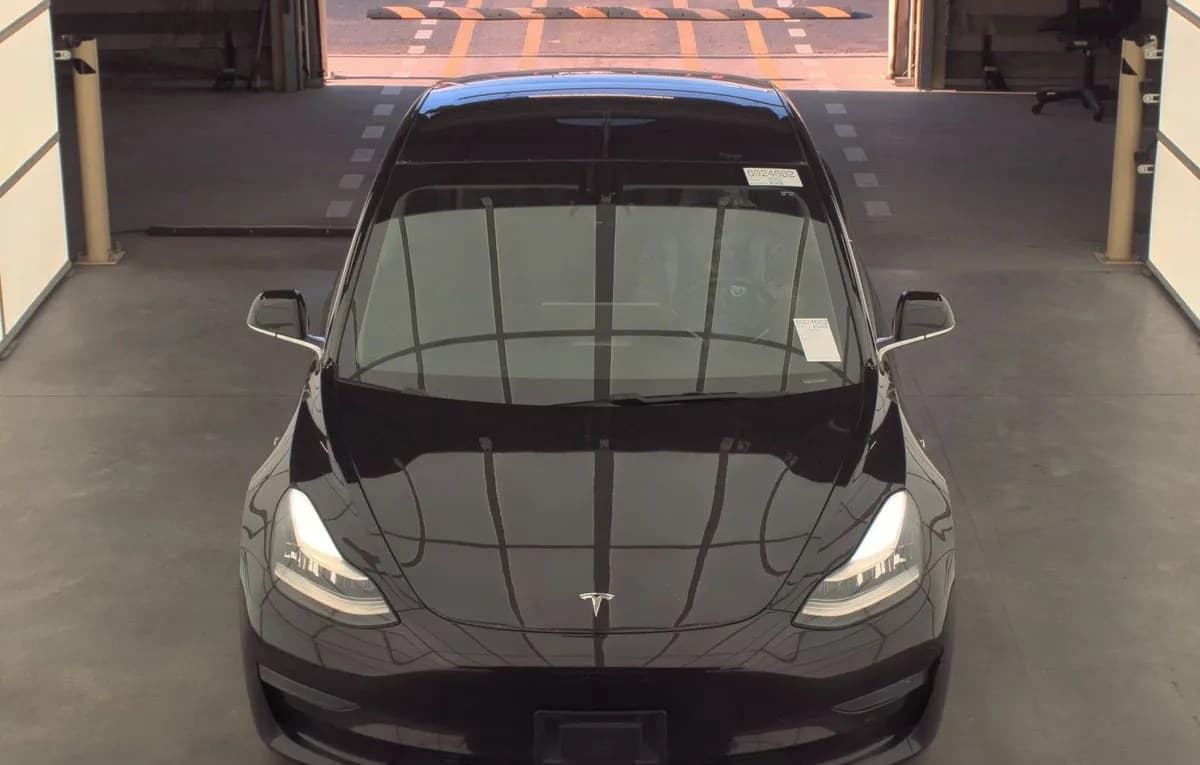 2018 TESLA MODEL 3 MID RANGE 3