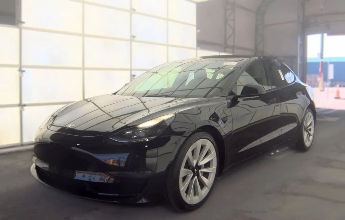 2022 TESLA MODEL 3 STANDARD RANGE 2