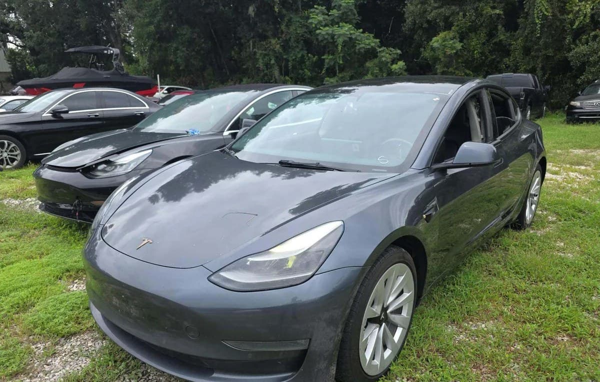 2022 TESLA MODEL 3 LONG RANGE 2