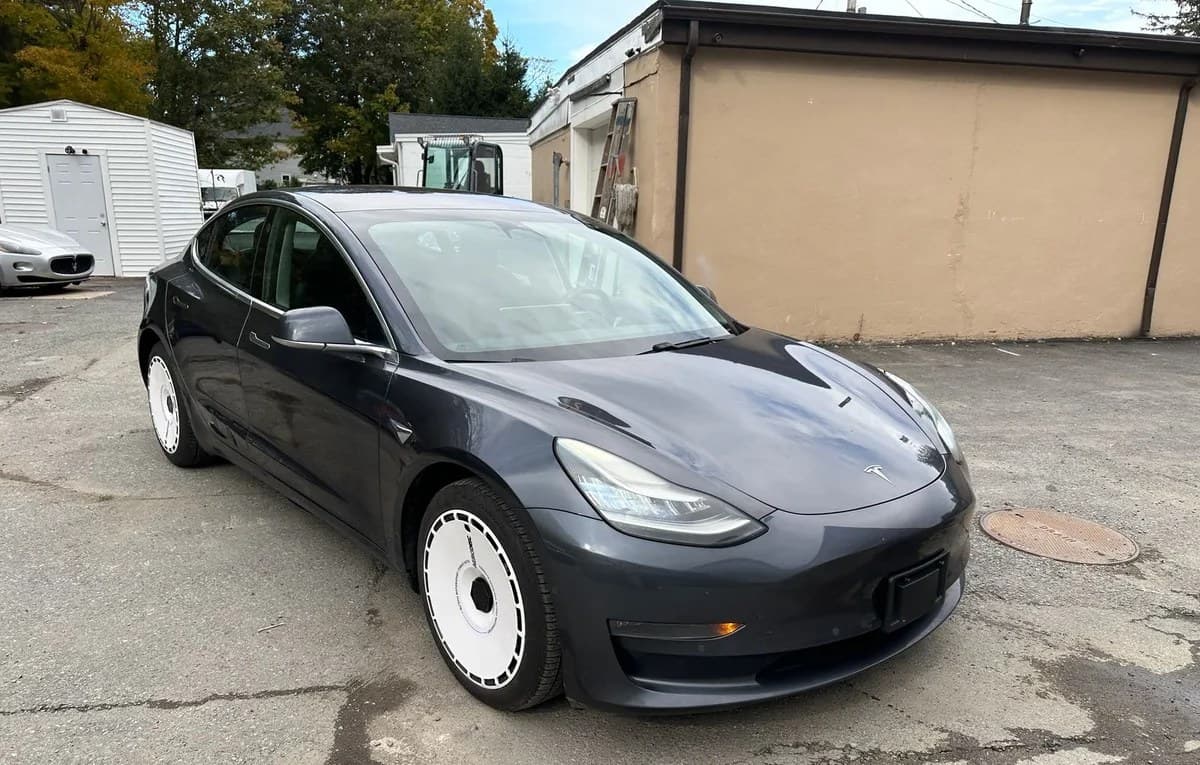 2018 TESLA MODEL 3 LONG Range 4