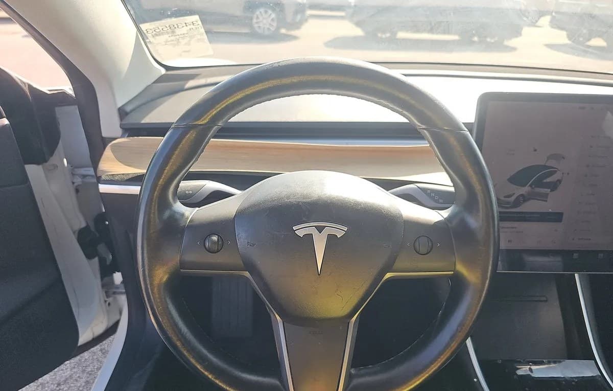 2018 TESLA MODEL 3 LONG RANGE 7