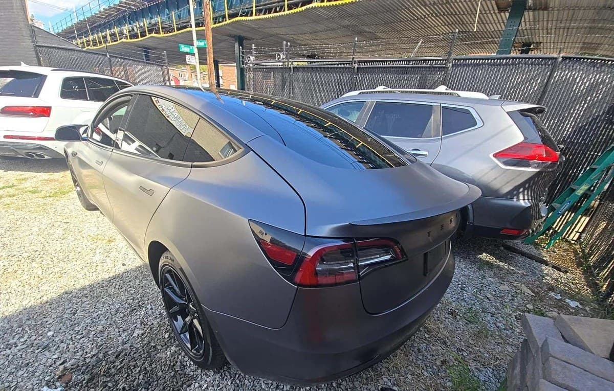 2022 TESLA MODEL 3 LONG RANGE 3