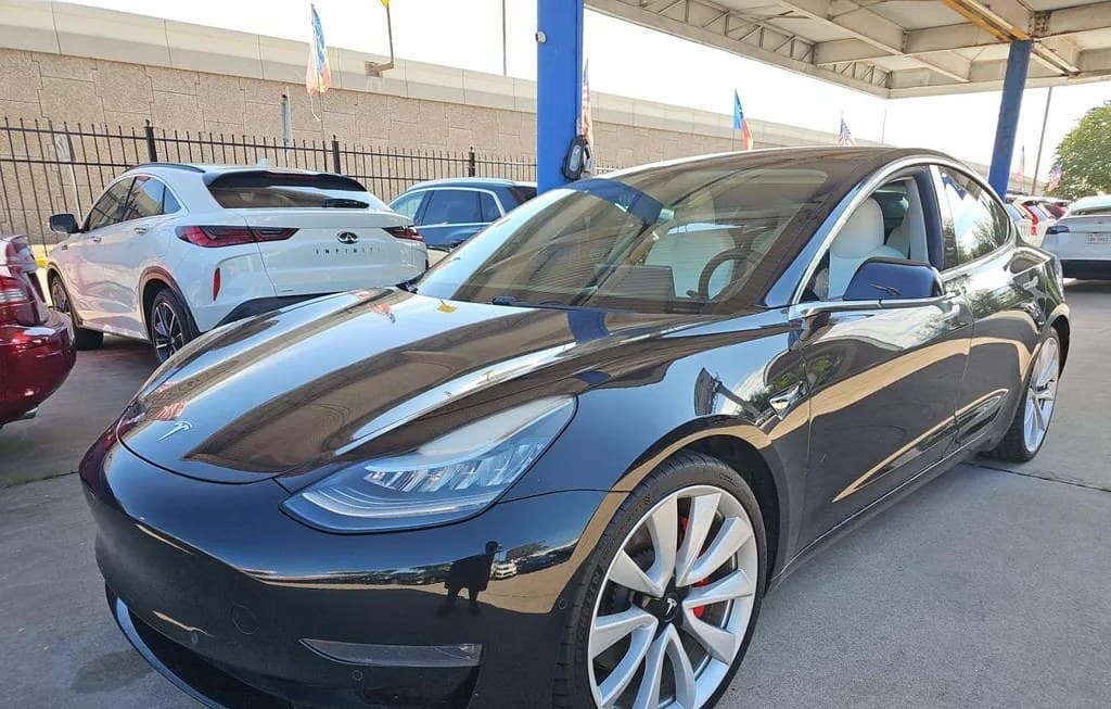2018 TESLA MODEL 3 PERFORMANCE 1