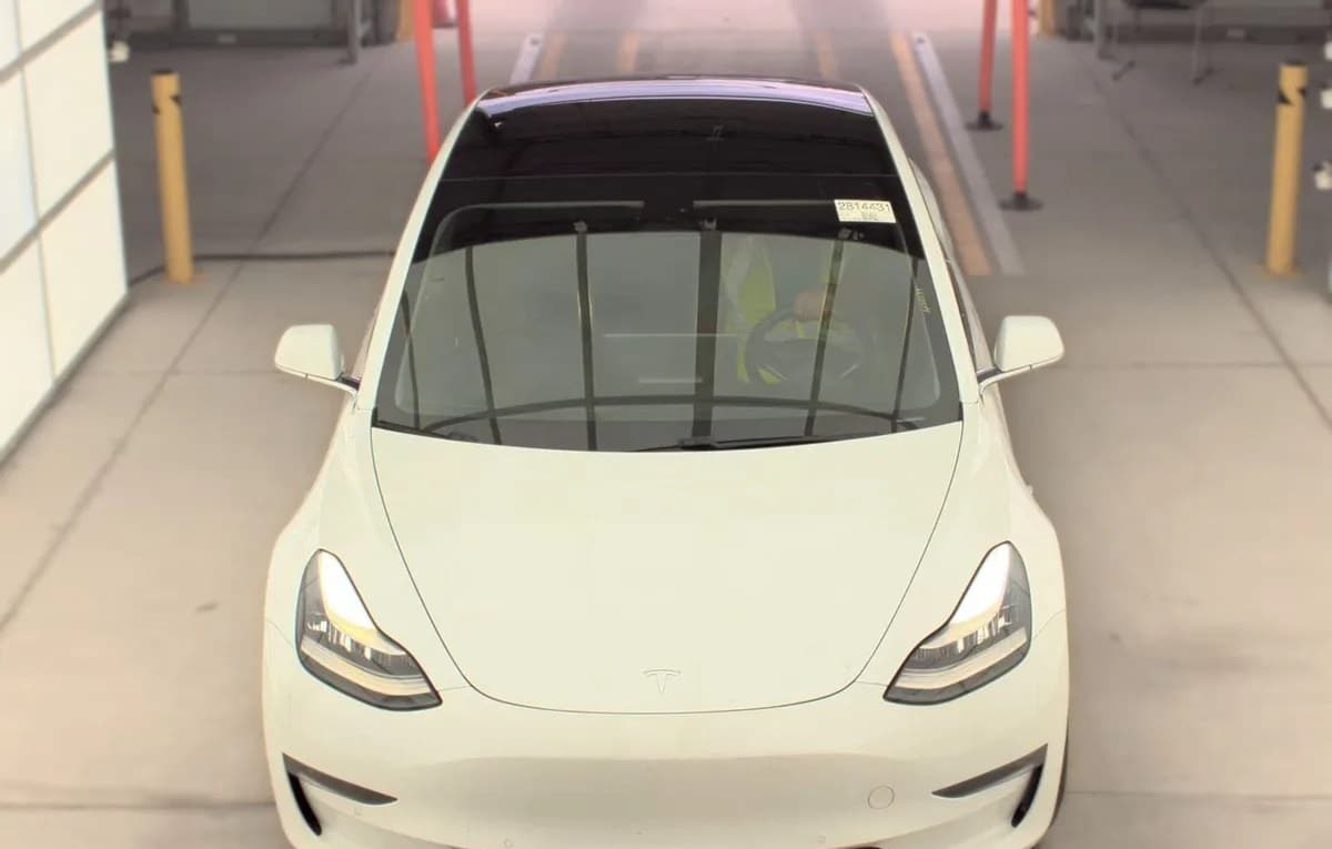 2018 TESLA MODEL 3 LONG Range 3
