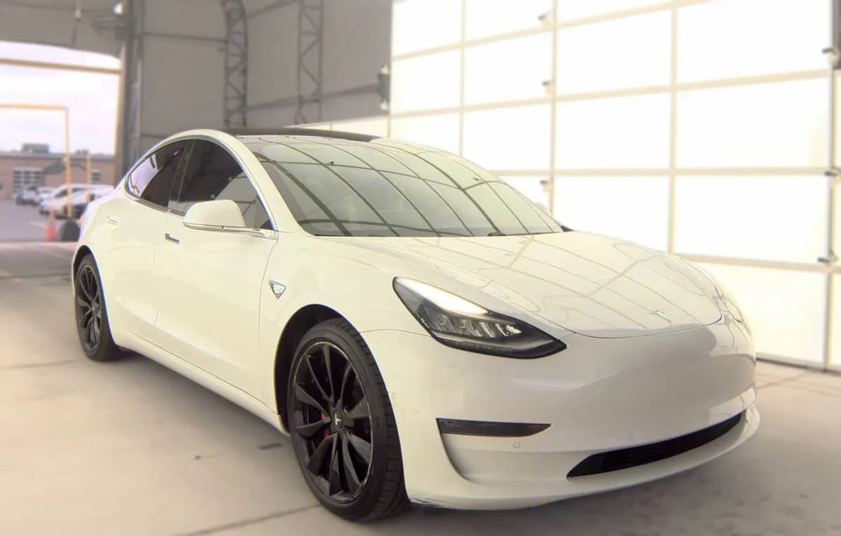 2018 TESLA MODEL 3 LONG Range 4