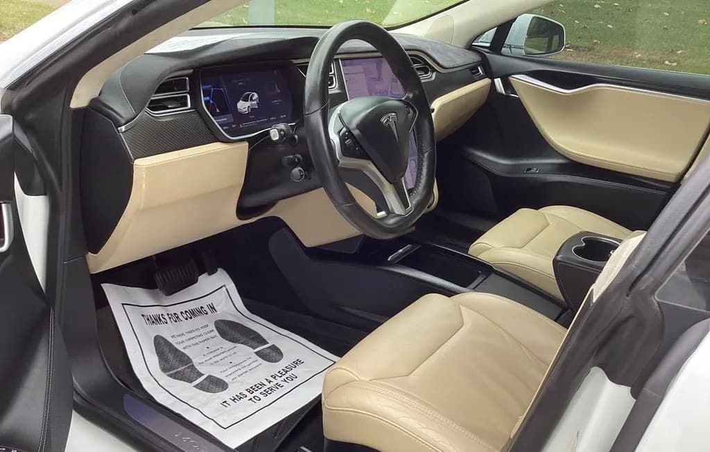 2017 TESLA MODEL S 90D 6
