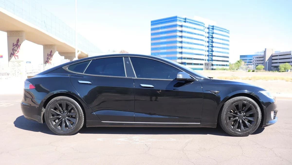 2017 TESLA MODEL S 75D 5