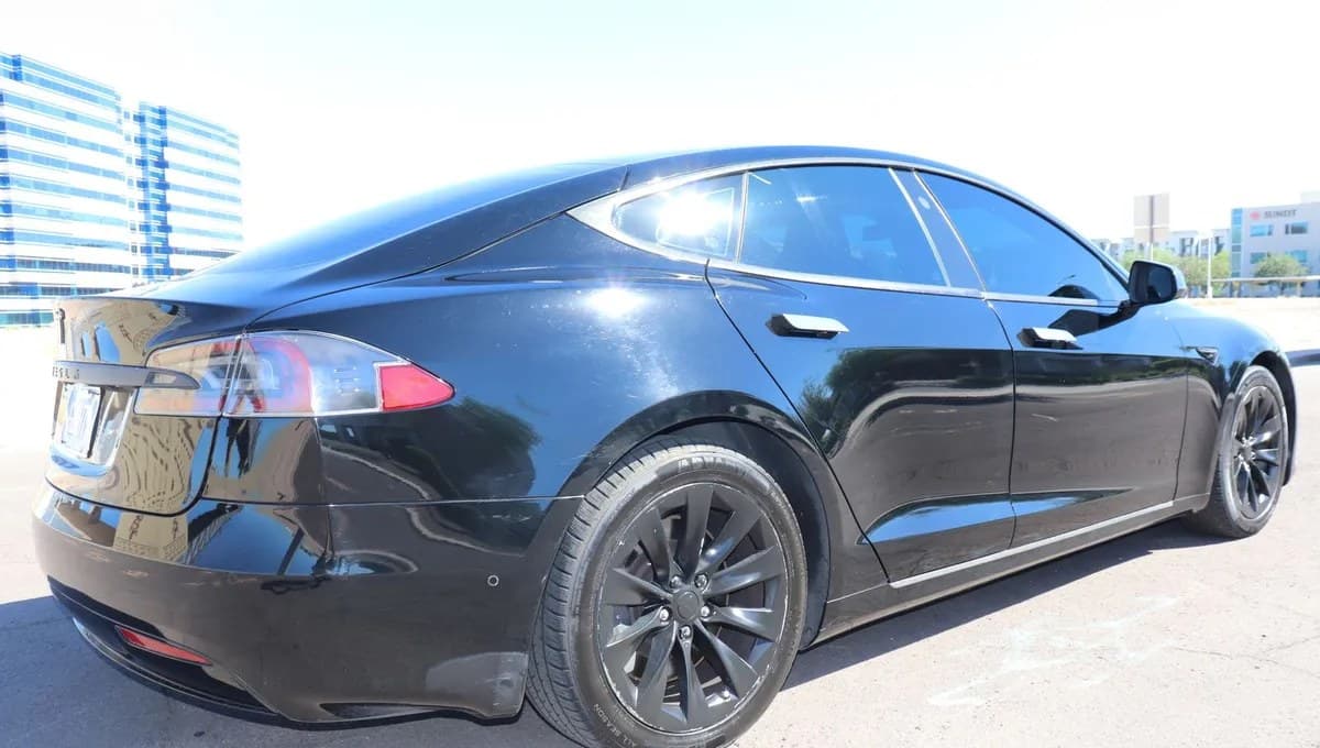 2017 TESLA MODEL S 75D 6