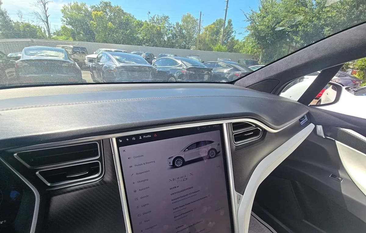 2017 TESLA MODEL X 75D 7