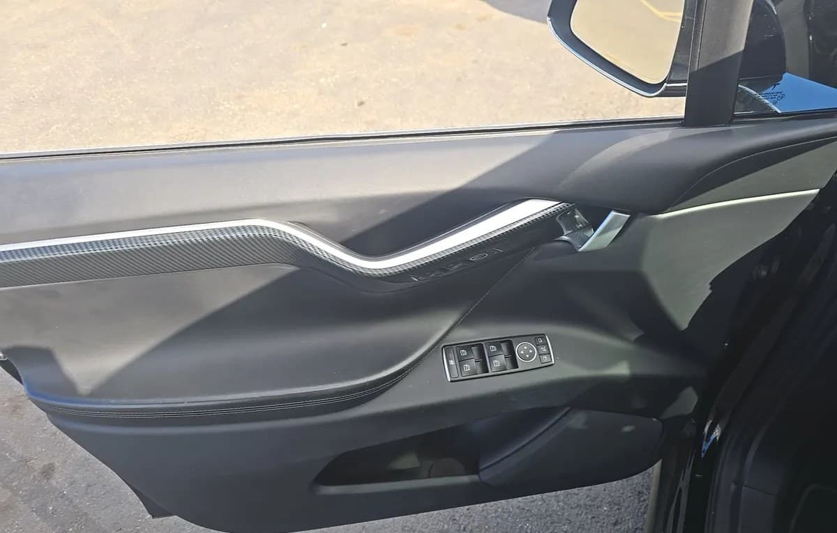 2017 TESLA MODEL X 90D 6