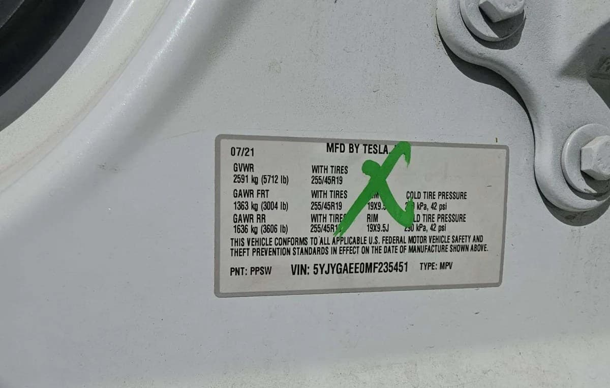 2021 TESLA MODEL Y LONG Range 3