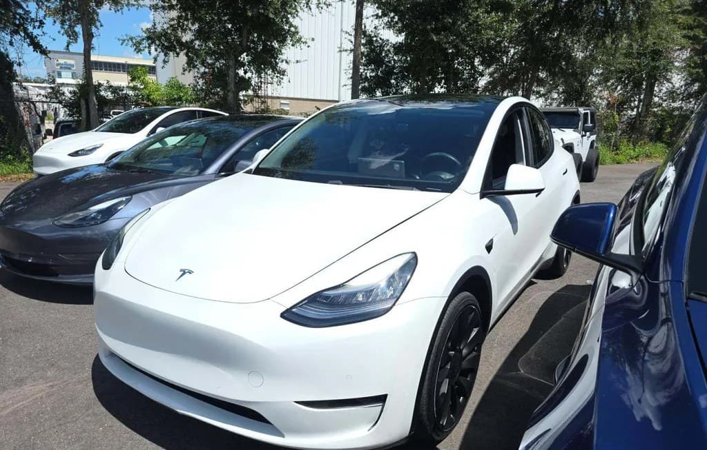 2020 TESLA MODEL Y LONG RANGE 1