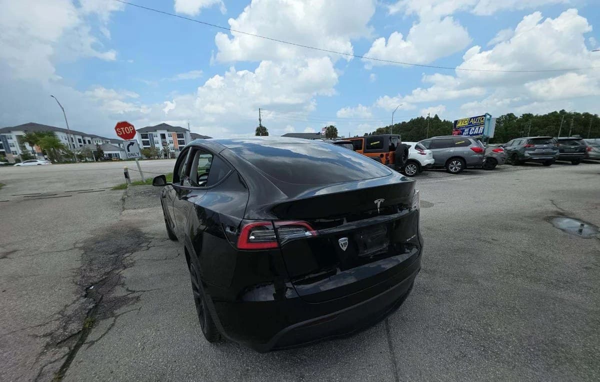 2021 TESLA MODEL Y LONG Range 3