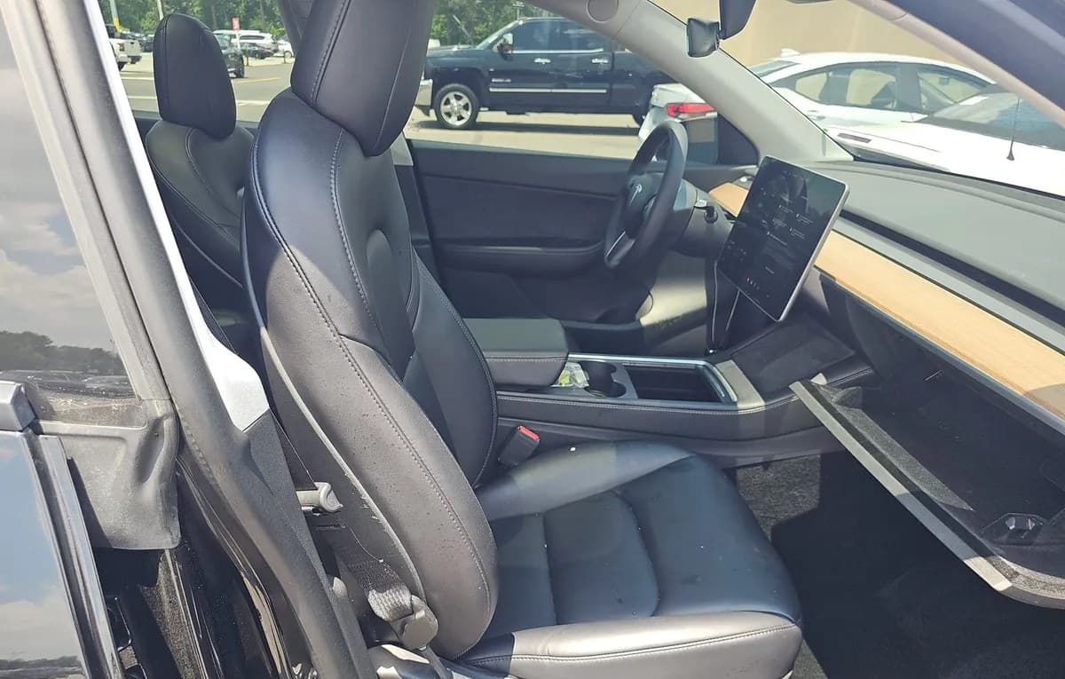 2021 TESLA MODEL Y LONG RANGE 5