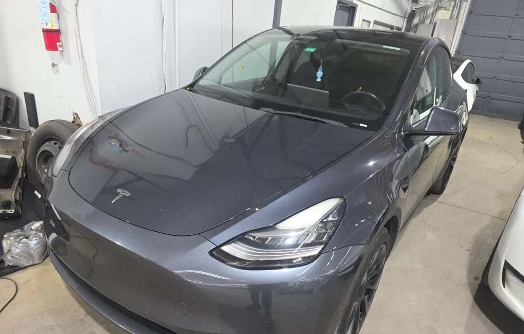 2021 TESLA MODEL Y LONG RANGE 1