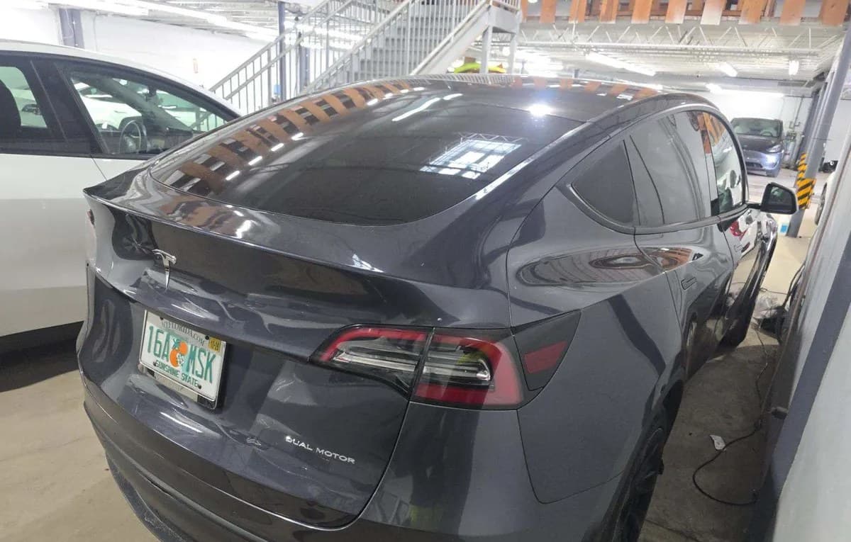2021 TESLA MODEL Y LONG RANGE 4