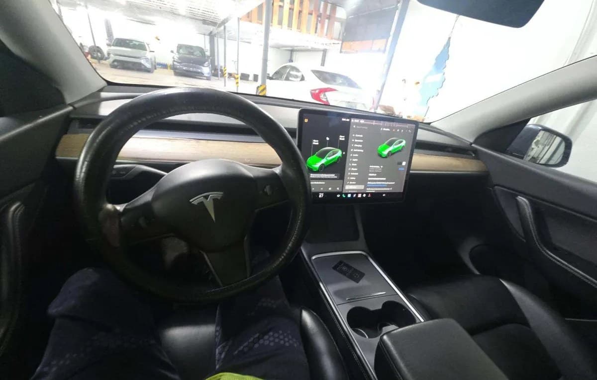 2021 TESLA MODEL Y LONG RANGE 7