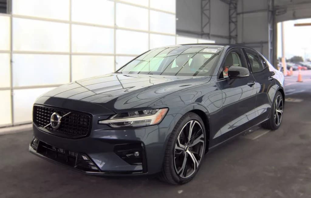 2024 VOLVO S60 B5 PLUS DARK